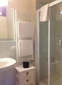 Design 게스트하우스