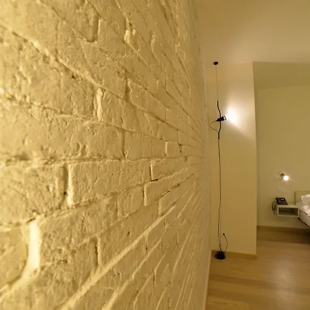 ゲストハウス Design 4*